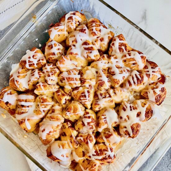 Cinnamon Roll Peach Cobbler - Recipe photo by theshortordercook