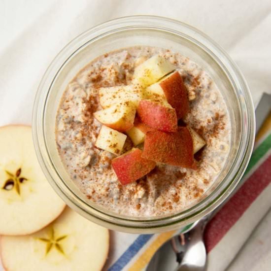 Apple Cinnamon Overnight Oats - Recipe photo by wholefully