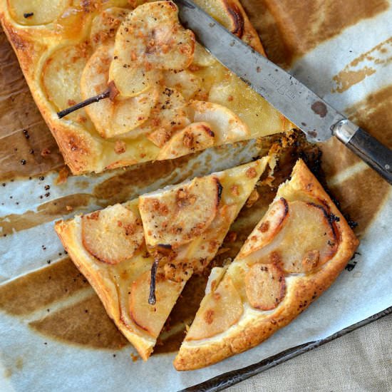 Pear and Cinnamon Tart - Recipe photo by zesttangerine