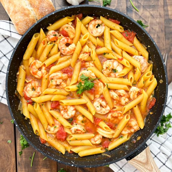 Spanish Shrimp & Saffron Pasta - Recipe photo by Spain on a Fork