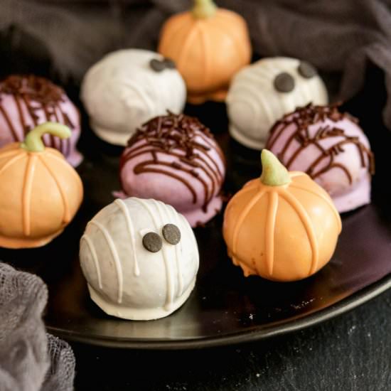 Halloween biscuit truffles - Recipe photo by vanillafrost4