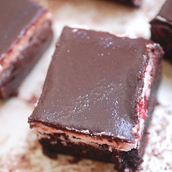 Chocolate cherry brownies - Recipe photo by evabakes