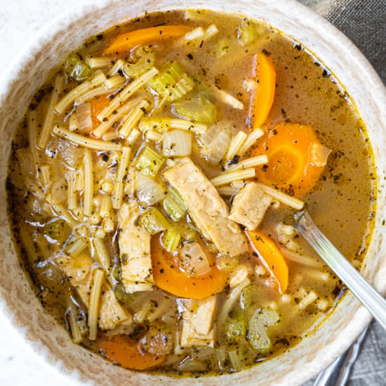 Vegan Chicken Noodle Soup - Recipe photo by Sixhungryfeet