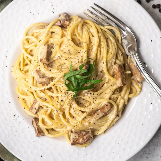 Vegan Carbonara - Recipe photo by Sixhungryfeet