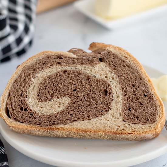 Marble Rye Bread - Recipe photo by eileen.baking-sense