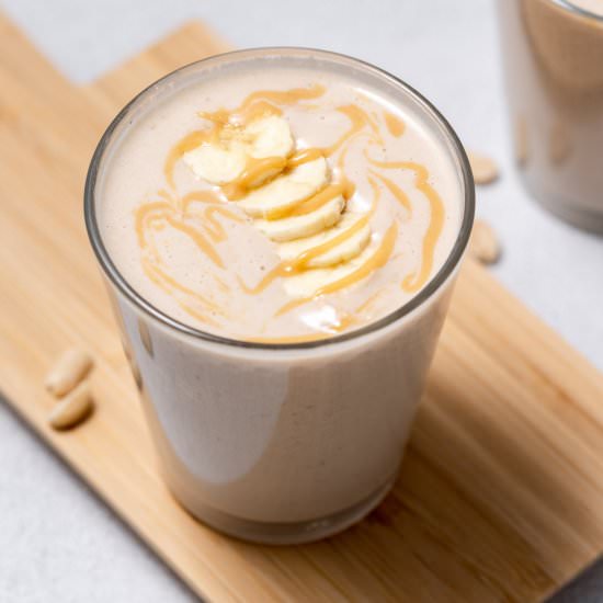 PEANUT BUTTER BANANA SMOOTHIE - Recipe photo by healthyfitnessmeals