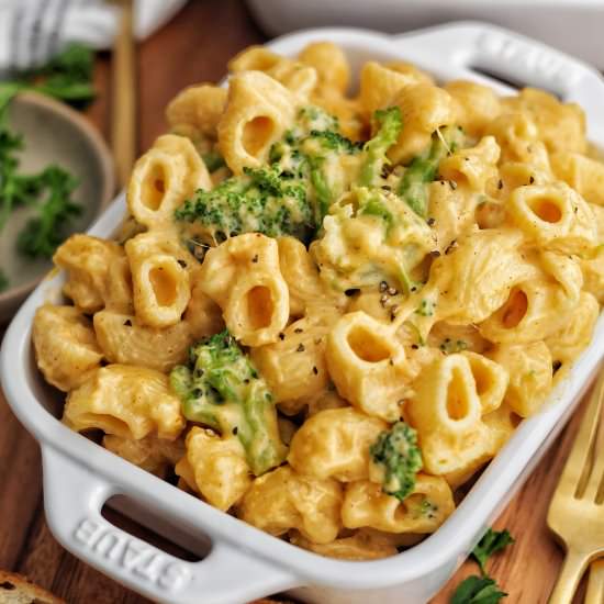 Broccoli Cheddar Mac and Cheese Bro - Recipe photo by Ereese