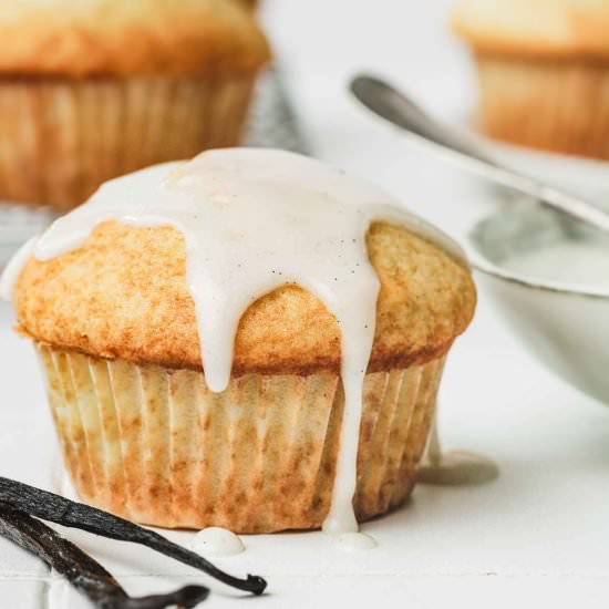 Fluffy Vanilla Muffins - Recipe photo by Sweetly Cakes