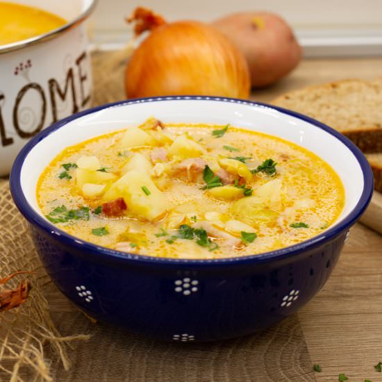 Brussels sprouts soup - Recipe photo by mecooks.com