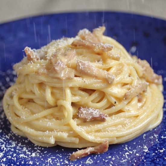 authentic spaghetti alla carbonara - Recipe photo by christinascucina