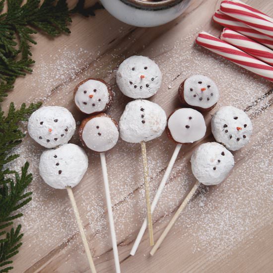 Easy Snowman Donuts - Recipe photo by The Merrythought