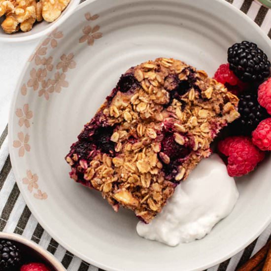 Vegan Berry Baked Oatmeal - Recipe photo by Three Little Chickpeas