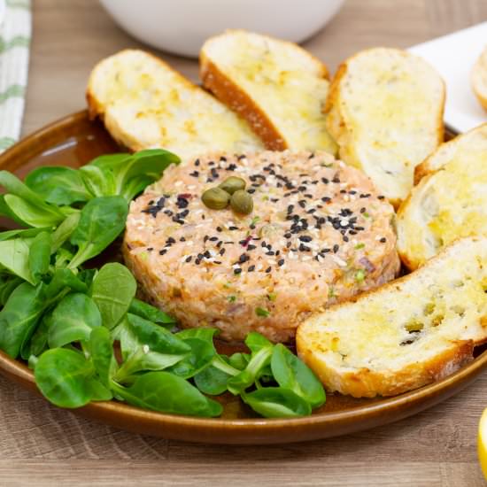Salmon tartare - Recipe photo by mecooks.com