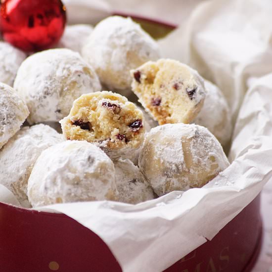 Cranberry Orange Snowball Cookies - Recipe photo by blend with spices