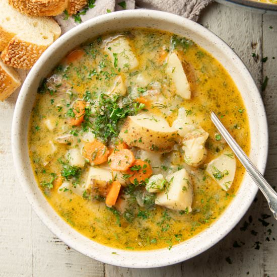 Vegan Potato Dill Soup - Recipe photo by Connoisseurus Veg