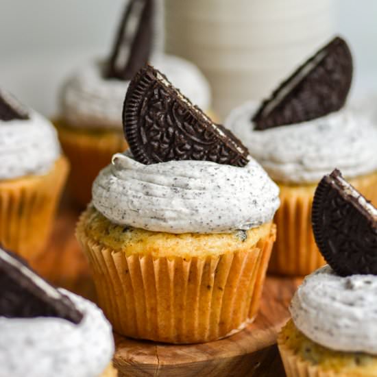 Vegan Oreo Cupcakes - Recipe photo by earthly provisions