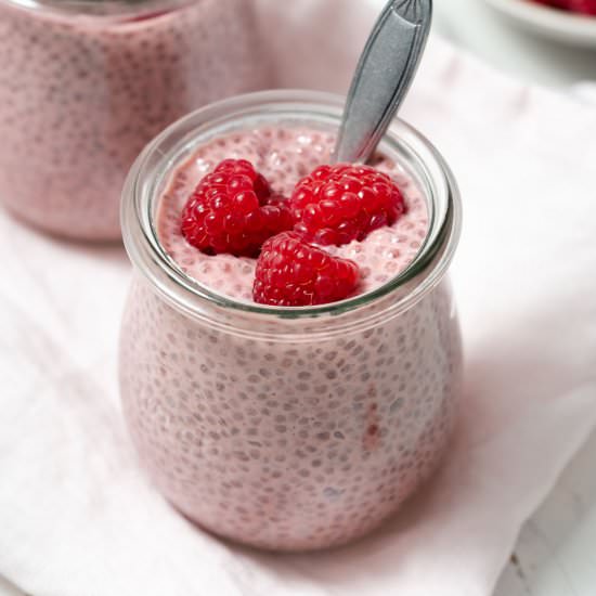 RASPBERRY CHIA PUDDING - Recipe photo by healthyfitnessmeals