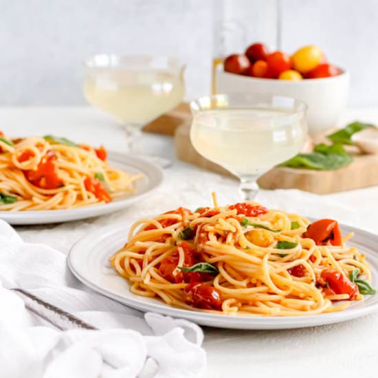 Tomato Basil Pasta - Recipe photo by Spiritedmorgan