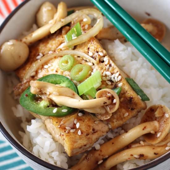 Korean braised tofu - Recipe photo by Food Gal