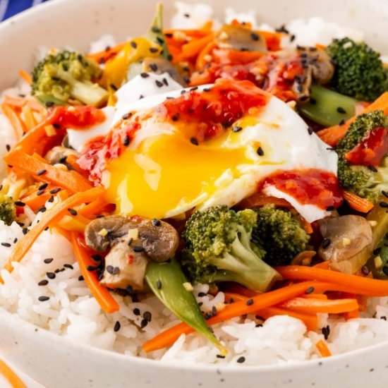 Vegetarian Stir-Fry with Eggs - Recipe photo by noshingwiththenolands