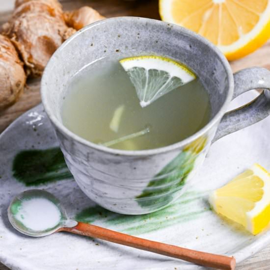Japanese Ginger Tea (Shogayu) - Recipe photo by Sudachi Recipes