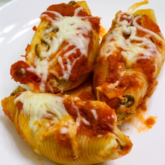 beef stuffed shells - Recipe photo by Mindy B