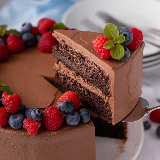 The Best Vegan Chocolate Cake - Recipe photo by Lemon blossoms