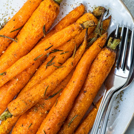 Air Fryer Carrots - Recipe photo by Sixhungryfeet