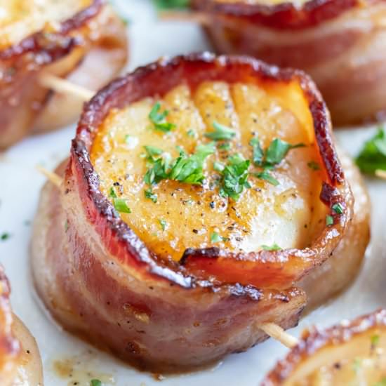 Pan-Seared Bacon Wrapped Scallops - Recipe photo by Evolving Table Food
