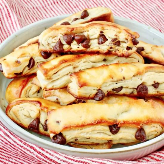 Chocolate chip Breadsticks - Recipe photo by karenskitchenstories