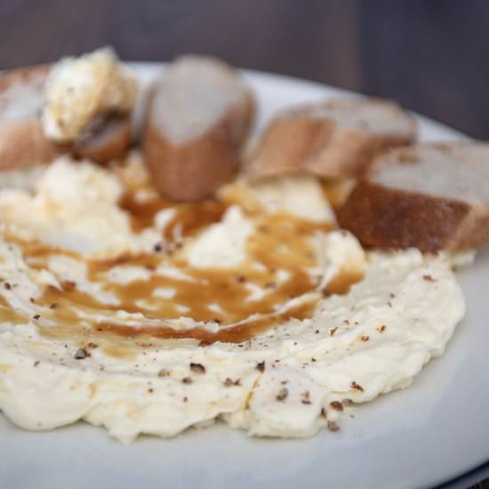 Whipped brie with mascarpone - Recipe photo by foodmakesmehappy