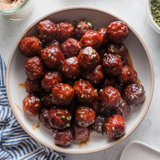 Crockpot BBQ Meatballs - Recipe photo by nourishandfete