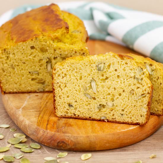 Flourless bread - Recipe photo by mecooks.com