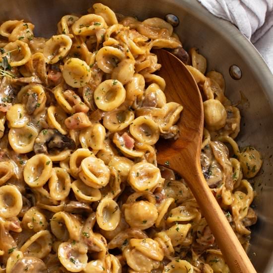 French Onion Pasta - Recipe photo by TheCozyCook