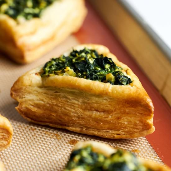 Sabzi Tarts (Sabzitaschen) - Recipe photo by proportionalplate