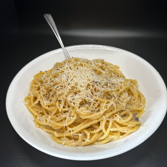 Authentic Cacio e Pepe - Recipe photo by Reviews and Recipes
