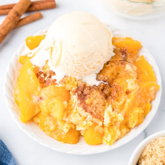 Easy Peach Dump Cake - Recipe photo by OnMyKidsPlate