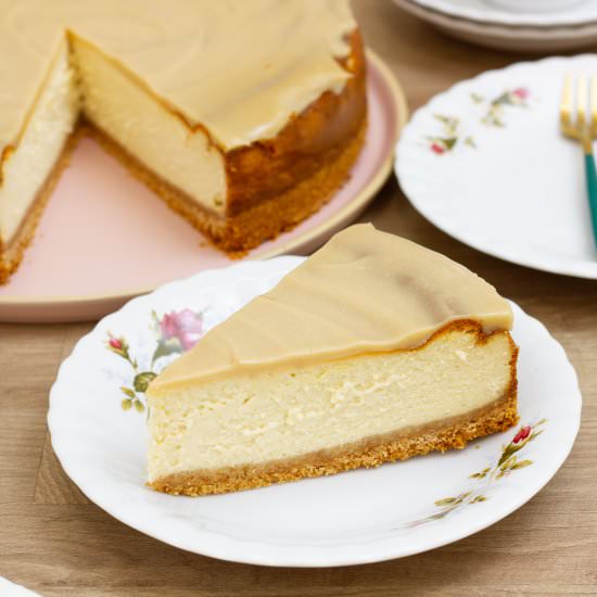 Cheesecake with halva - Recipe photo by mecooks.com