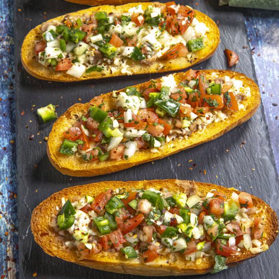 Molletes - Recipe photo by ChiliPepperMadness