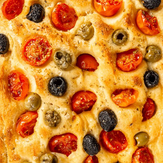 Apulian Flatbread with Tomatoes - Recipe photo by Stefanias Kitchenette