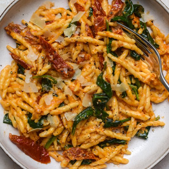 Sundried Tomato Pasta - Recipe photo by missrachelphipps
