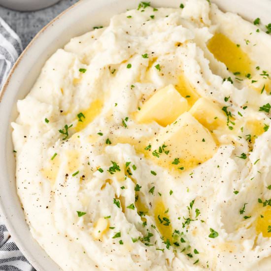 Sour Cream Mashed Potatoes - Recipe photo by LittleChefWithin