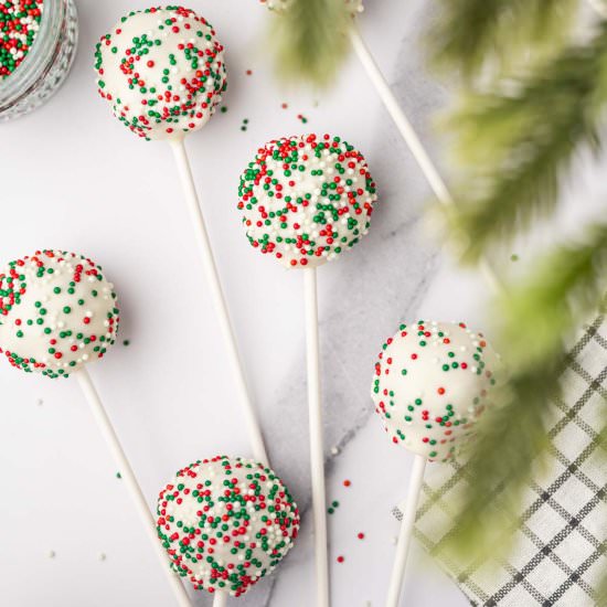 Christmas Cake Pops - Recipe photo by Abi Thiya
