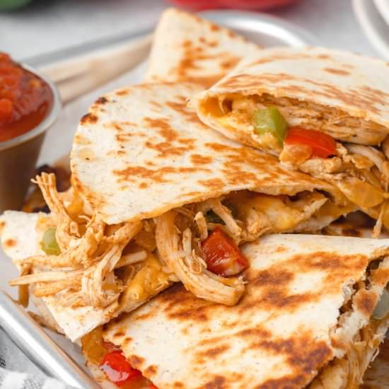 Easy Chicken Fajitas Quesadillas - Recipe photo by LittleChefWithin