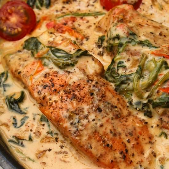 Creamy Tuscan Salmon - Recipe photo by Paromita Mandal