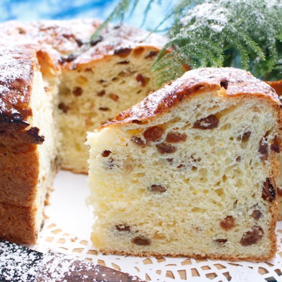 Traditional Italian Panettone - Recipe photo by Rachida