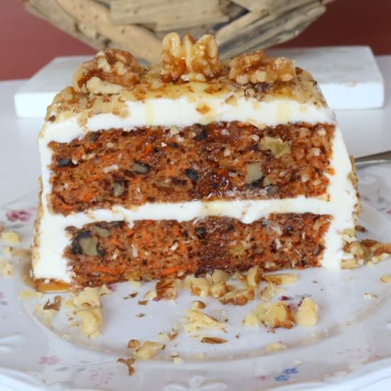 Big Carrot Walnut Ginger Cake - Recipe photo by 5 star cookies