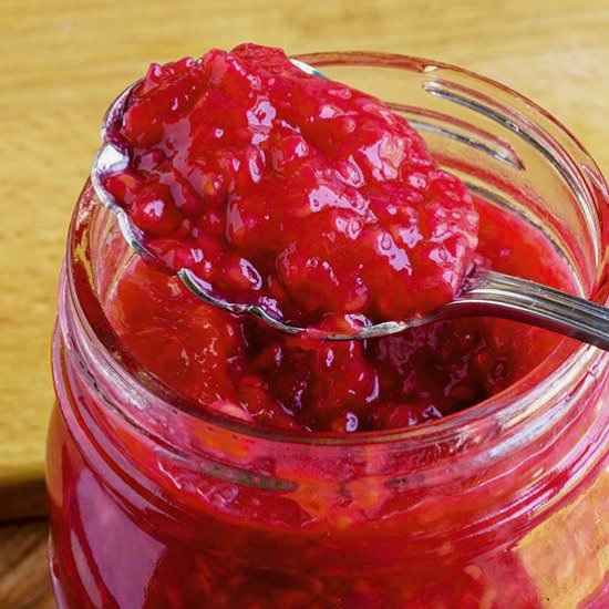 Raspberry Filling Recipe - Recipe photo by Mycookiejourney