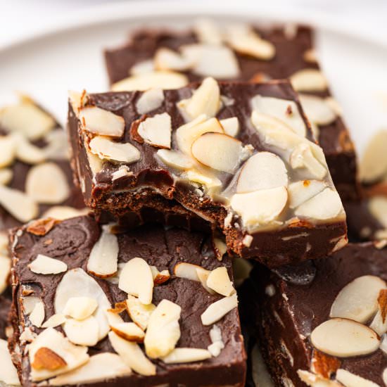 Chocolate Almond Fudge - Recipe photo by Abi Thiya