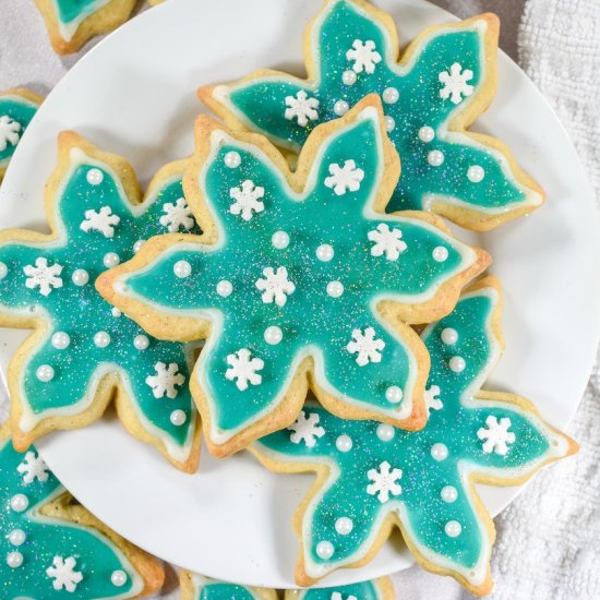 Snowflake Sugar Cookies - Recipe photo by bastecutfold